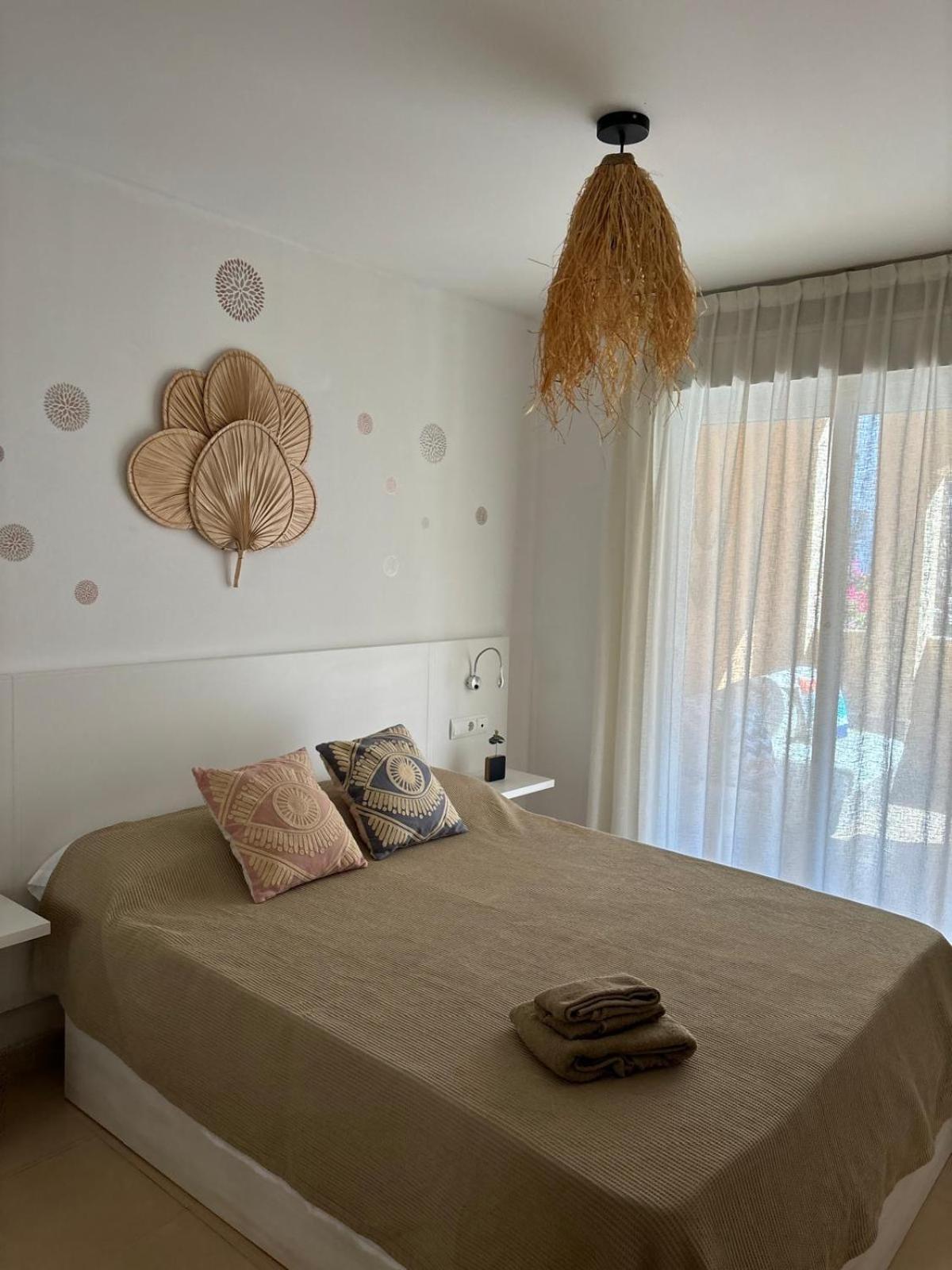 Bajo Con Jardin A Pie De Playa Y Piscina Comunitaria Con Jacuzzi Apartment Playas de Vera Exterior foto